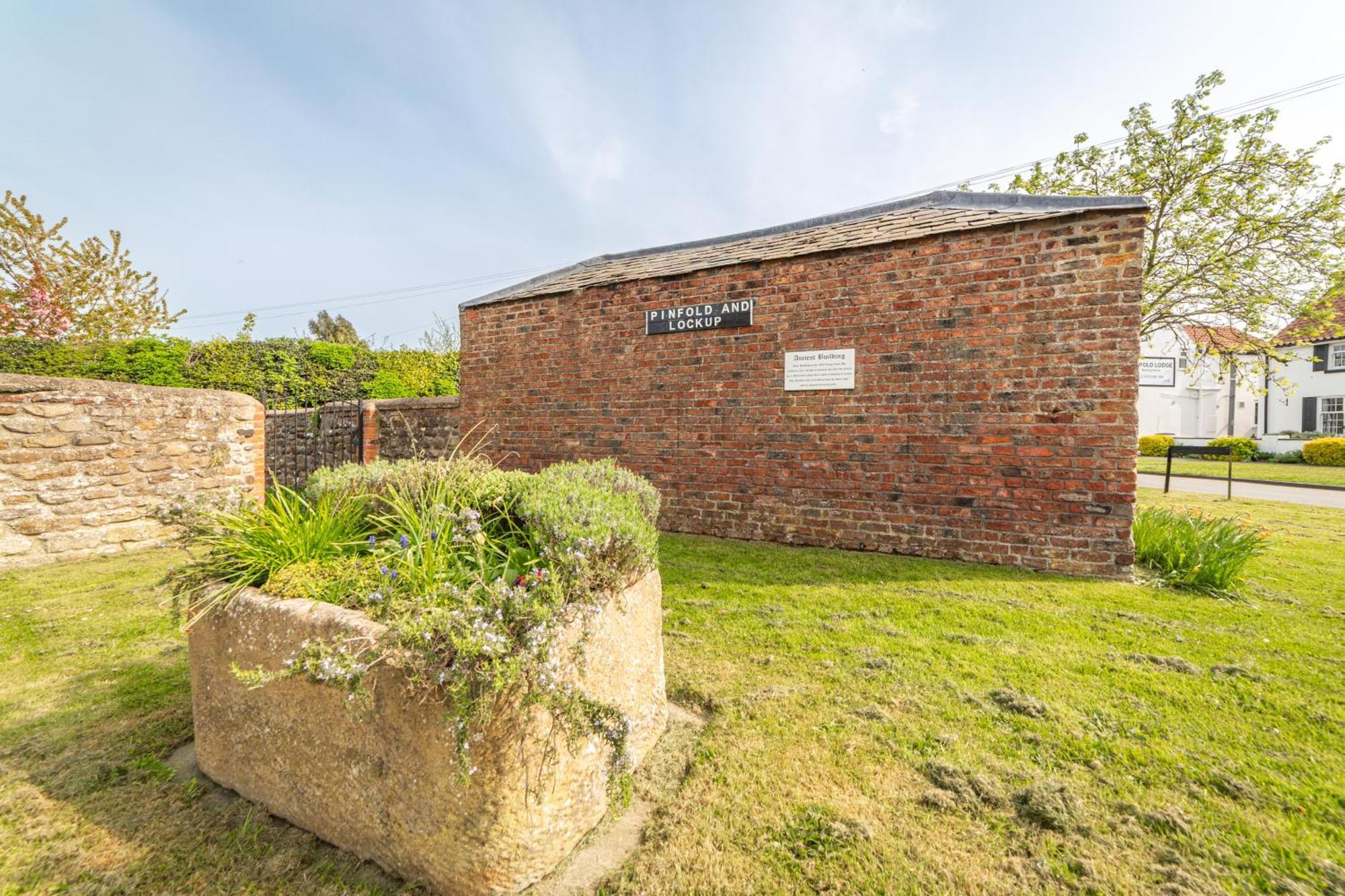 Pinfold Cottage, Dog Friendly Yorkshire Coast & Countryside 亨曼比 外观 照片